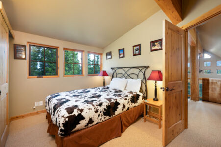 14 Coyote Bluff - Full Size Bedroom